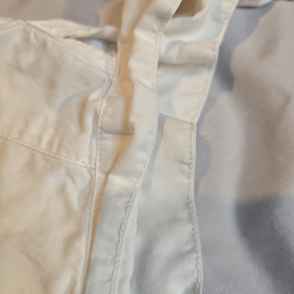 Ruby Rd. White Blouse with Gold Buttons - Picture 4 of 6